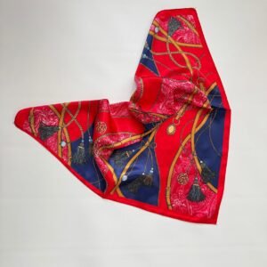 Elegantes Tuch im maritimen Design – stilvoll & vielseitig